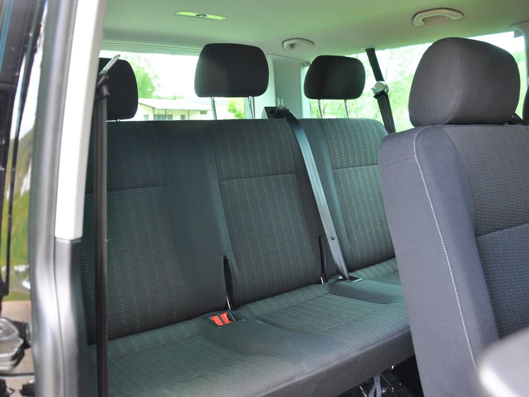 komfortabler 9 Sitzer mieten