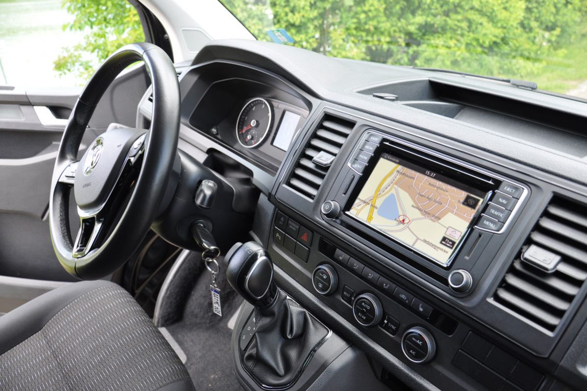 Minibus mieten mit integriertem Navi